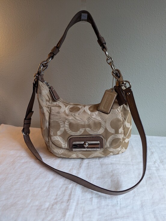 Coach Handbags - Vintage Y2K Coach Kristin Op Art Hobo Bag Shoulder Crossbody Signature Big C